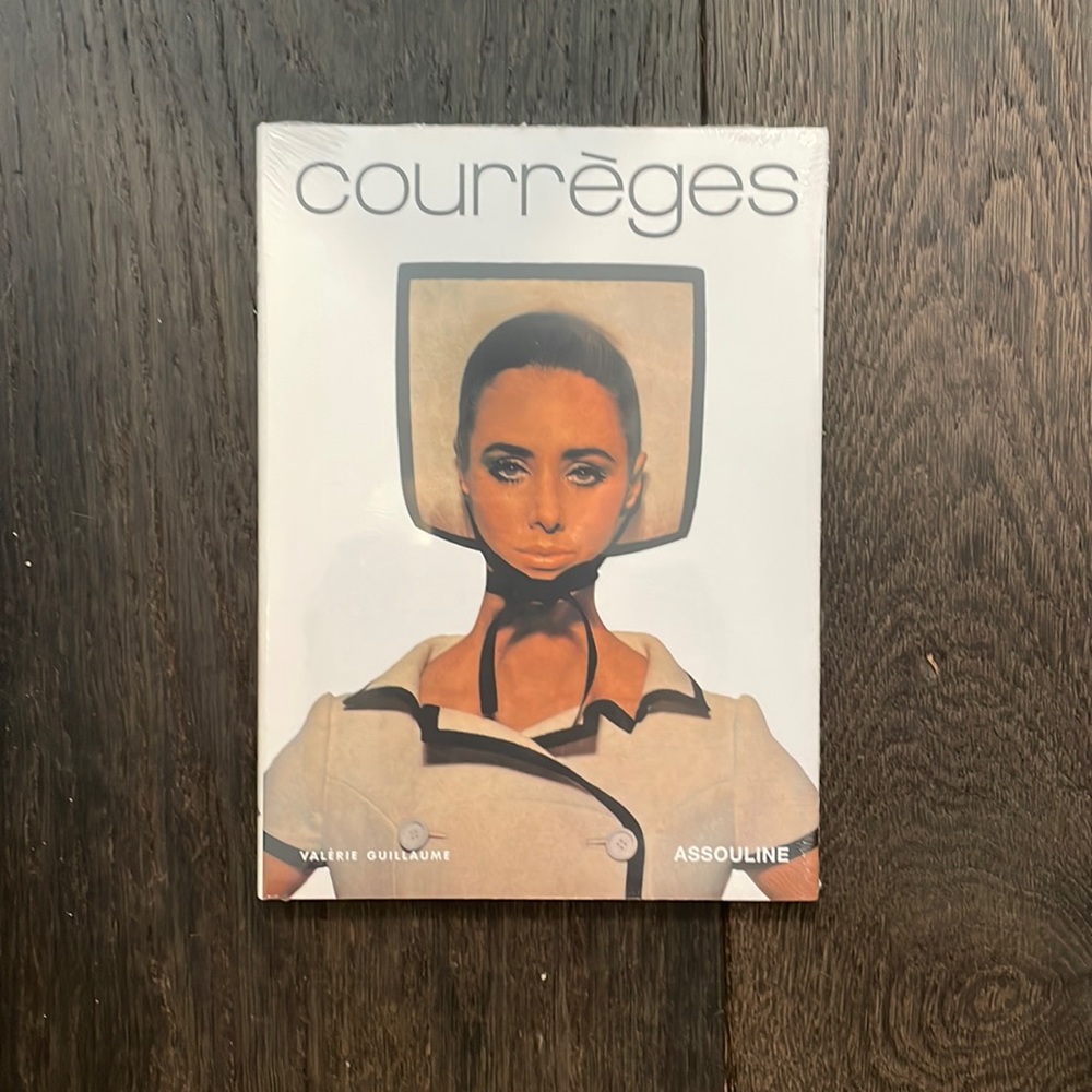 Assouline – Courrèges New in original wrapping